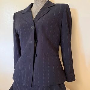 Tahari skirt suit